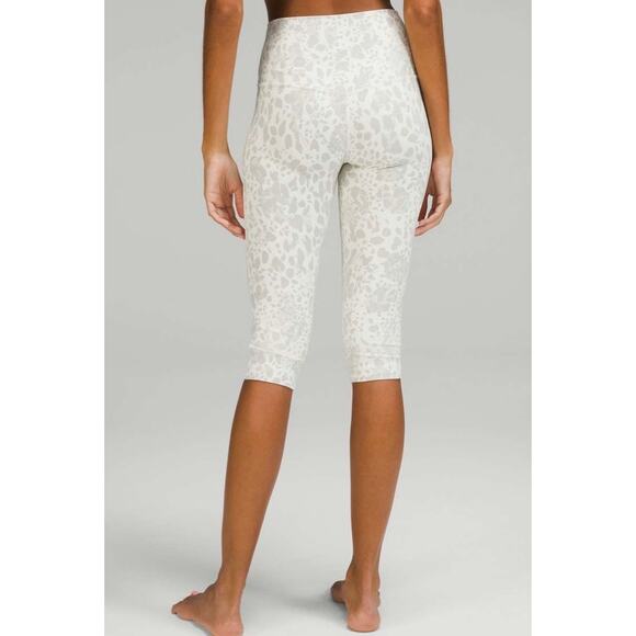Lululemon Align High-Rise Crop 17” Cheetah Camo Antique White Multi Size 10 - Picture 1 of 7